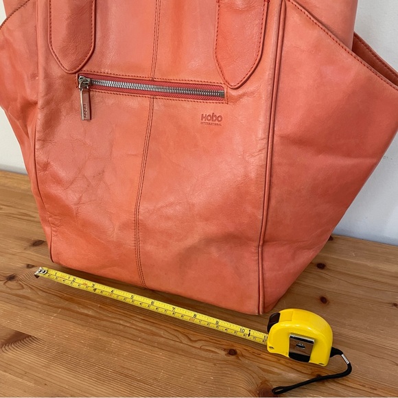 Hobo International large leather tote in salmon color. - Picture 16 of 16